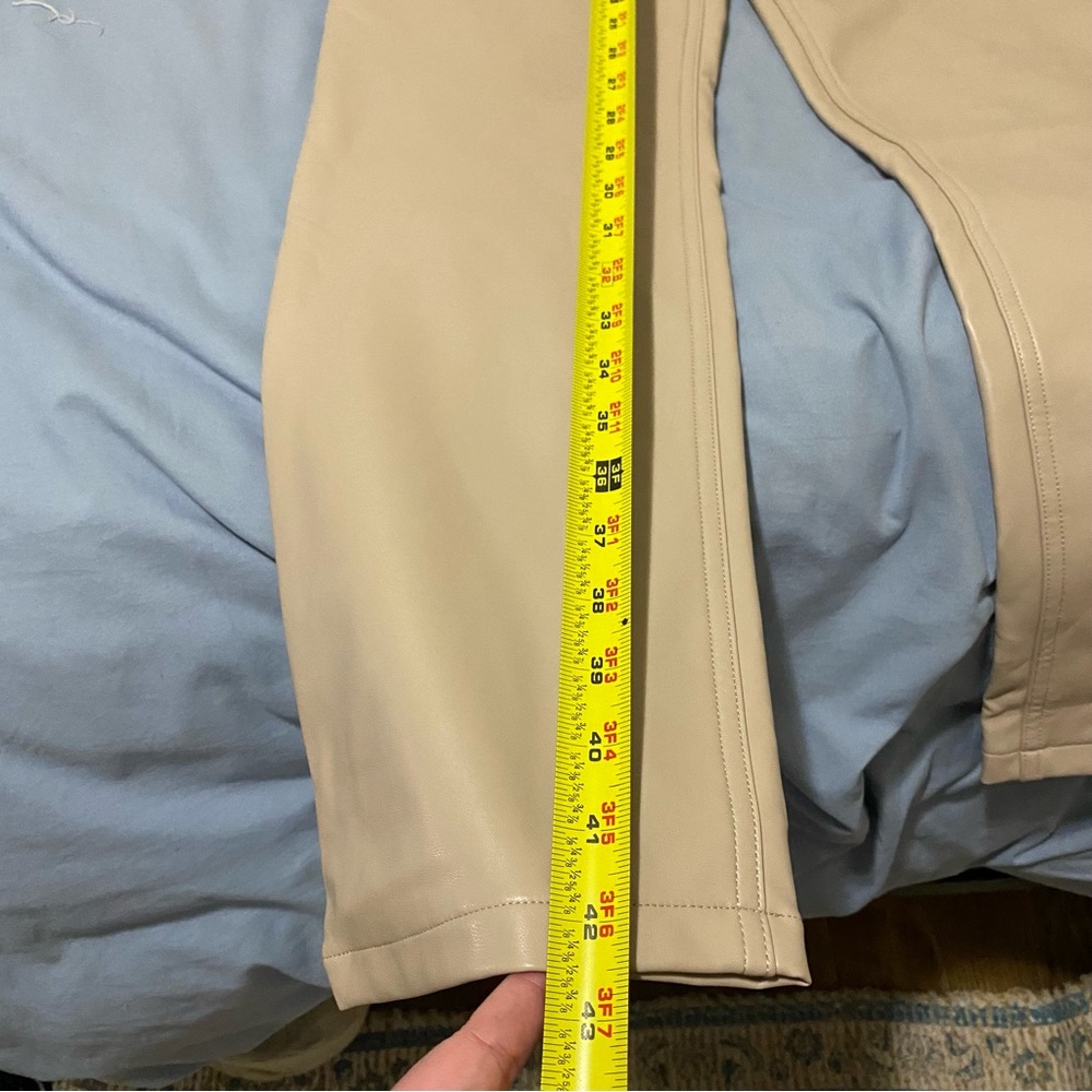 Abercrombie & Fitch Light Beige Vegan Leather: The ‘90s Straight Ultra High Rise - Picture 4 of 6
